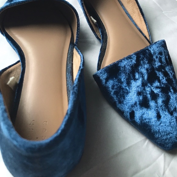 a new day blue velvet pointed flats - size 6 - Picture 2 of 3
